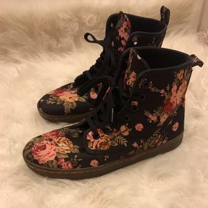 Floral doc marten boot